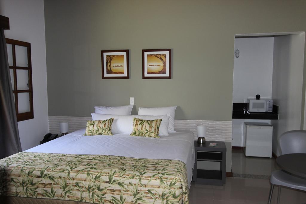 Hotel Ilhas Do Caribe - Na Melhor Regiao Da Praia Da Enseada Гуаружа Номер фото
