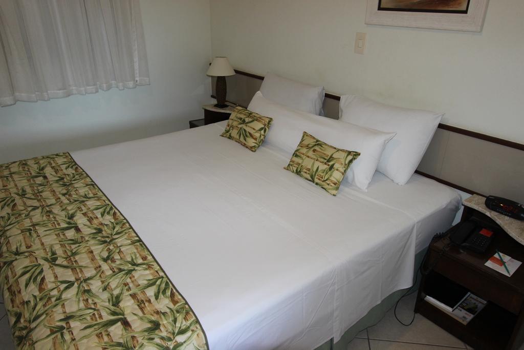 Hotel Ilhas Do Caribe - Na Melhor Regiao Da Praia Da Enseada Гуаружа Номер фото